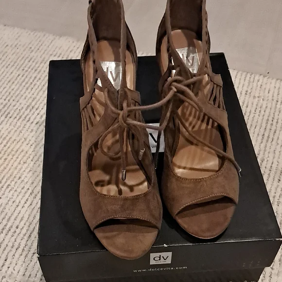 DV by Dolce Vita Lace-Up Suede Brown Heels Size 8 - Picture 1 of 12